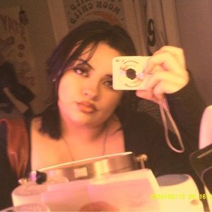 Meet your Posher, Alissa